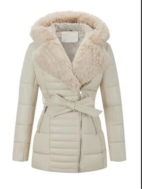 Women’s Cream Faux-Fur Collar Quilted Belted Jacket